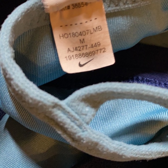 NIKE Racer Back Sports Bra - Picture 6 of 6